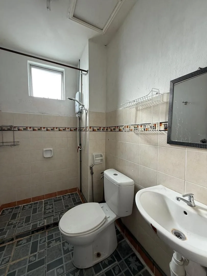 Bathroom 2