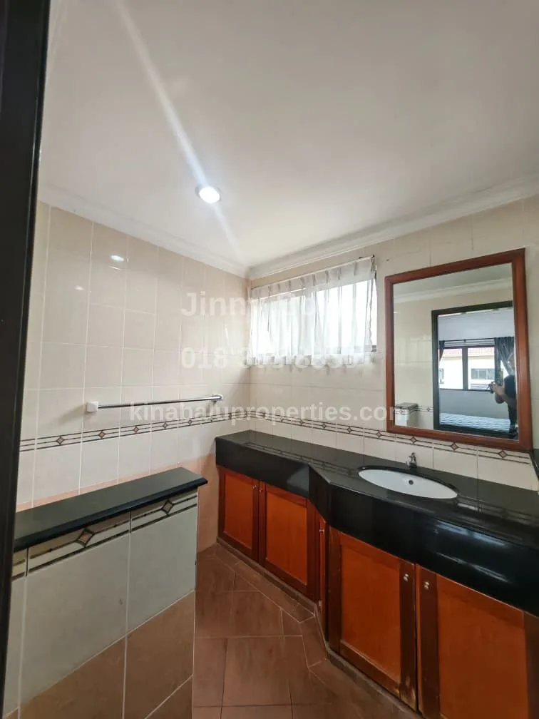 Bathroom 3