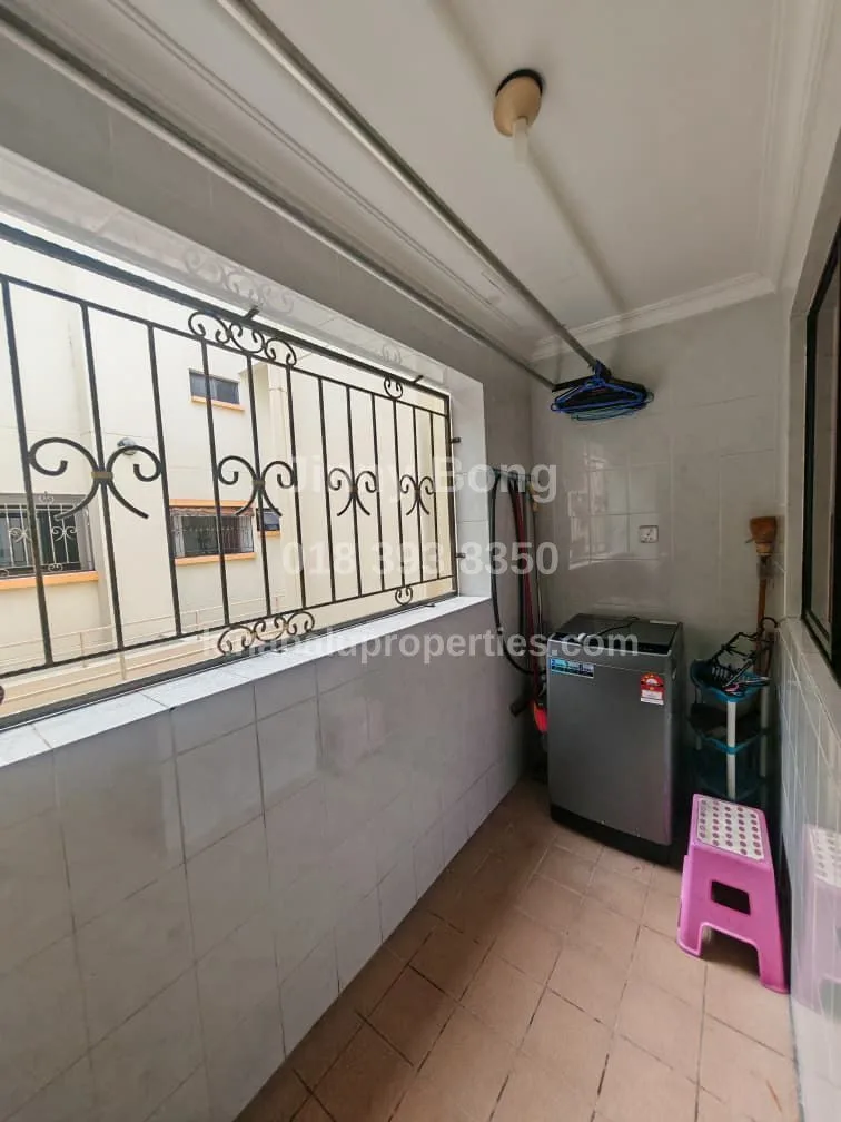 Balcony and laundry area with clothes-drying rails